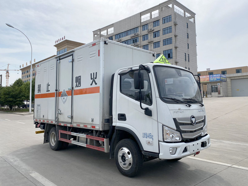 雜項危險物品廂式運輸車，運輸車，運輸車廠家，楚勝集團